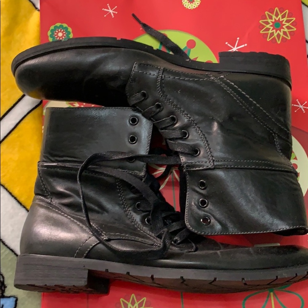 Madden boots black size 10.5 used black